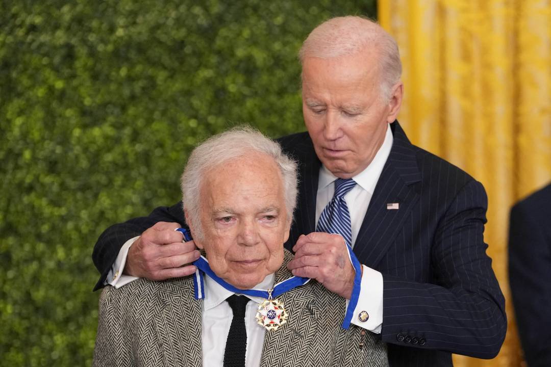 Ralph Lauren erhält die Medal of Freedom von US-Präsident Joe Biden (Januar 2025)