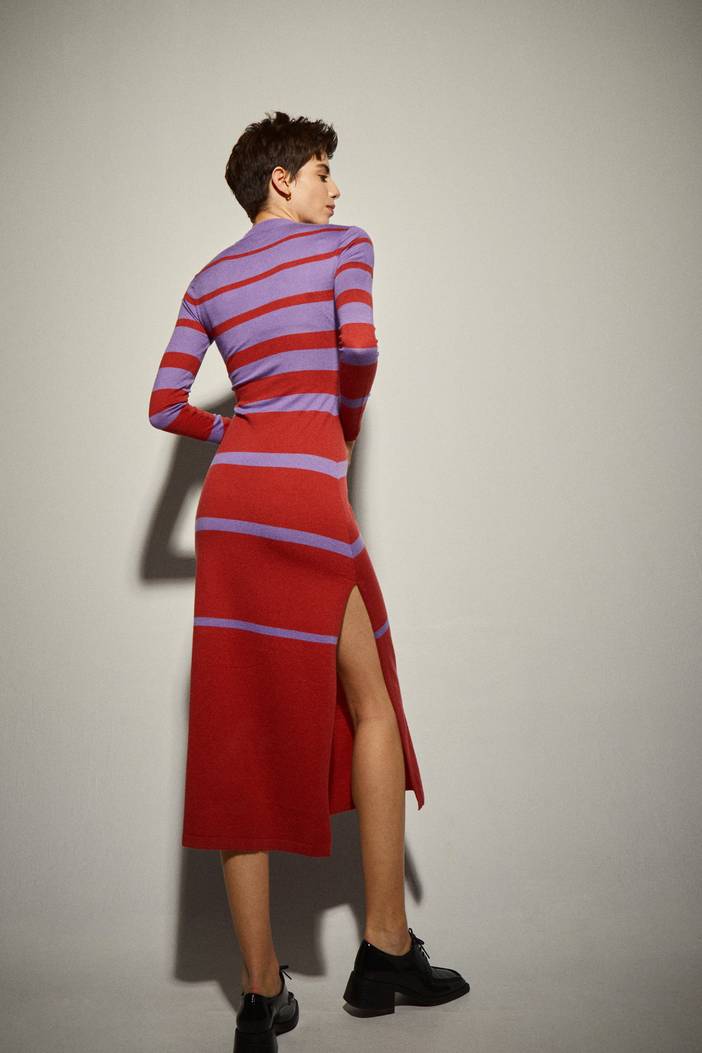 Vestido Punto Rayas Lavanda y Rojo | Dolores Promesas