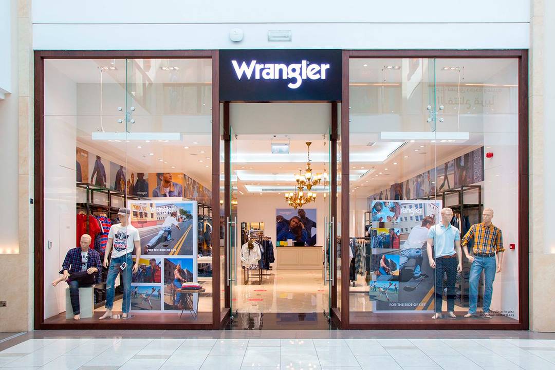 Negozio Wrangler nel centro commerciale Bur Juman a Dubai, Emirati Arabi Uniti.