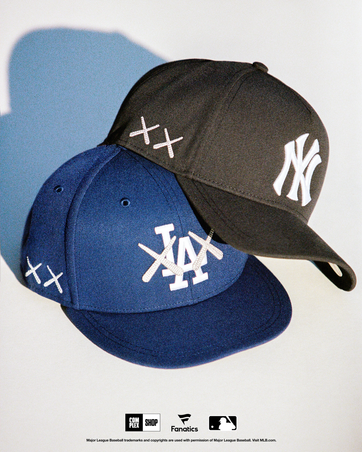 KAWS Nike MLB New York Yankees キャップ　L/XL Kaws reimagines MLB's Yankees and Dodgers for new collection