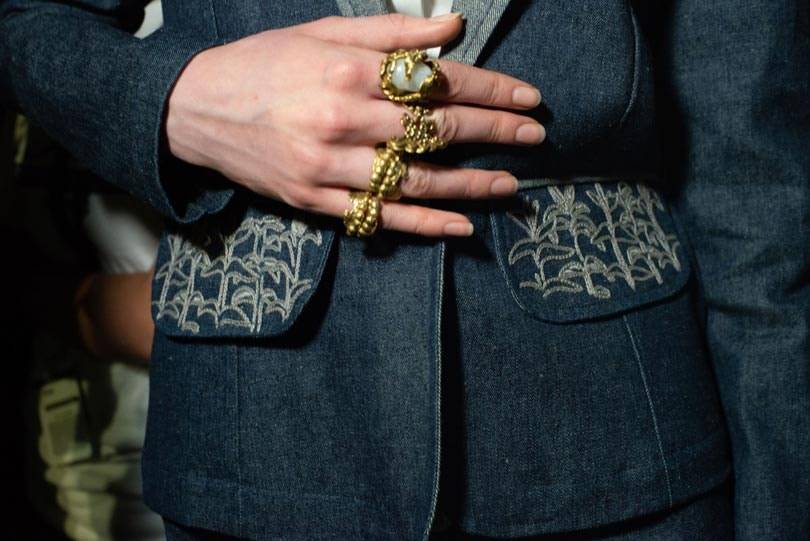 La moda sustentable de Amor & Rosas hace su debut en la semana de la moda