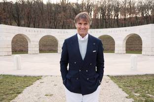 Brunello Cucinelli sets profits cap for gracious growth