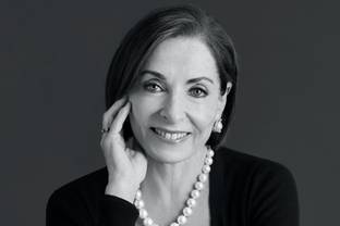 Estée Lauder vice chairman Sara Moss to retire in July