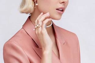 Moda Operandi запустил проект по поддержке молодых дизайнеров