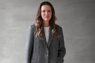 Uniqlo nomme Clare Waight Keller en tant que directrice artistique