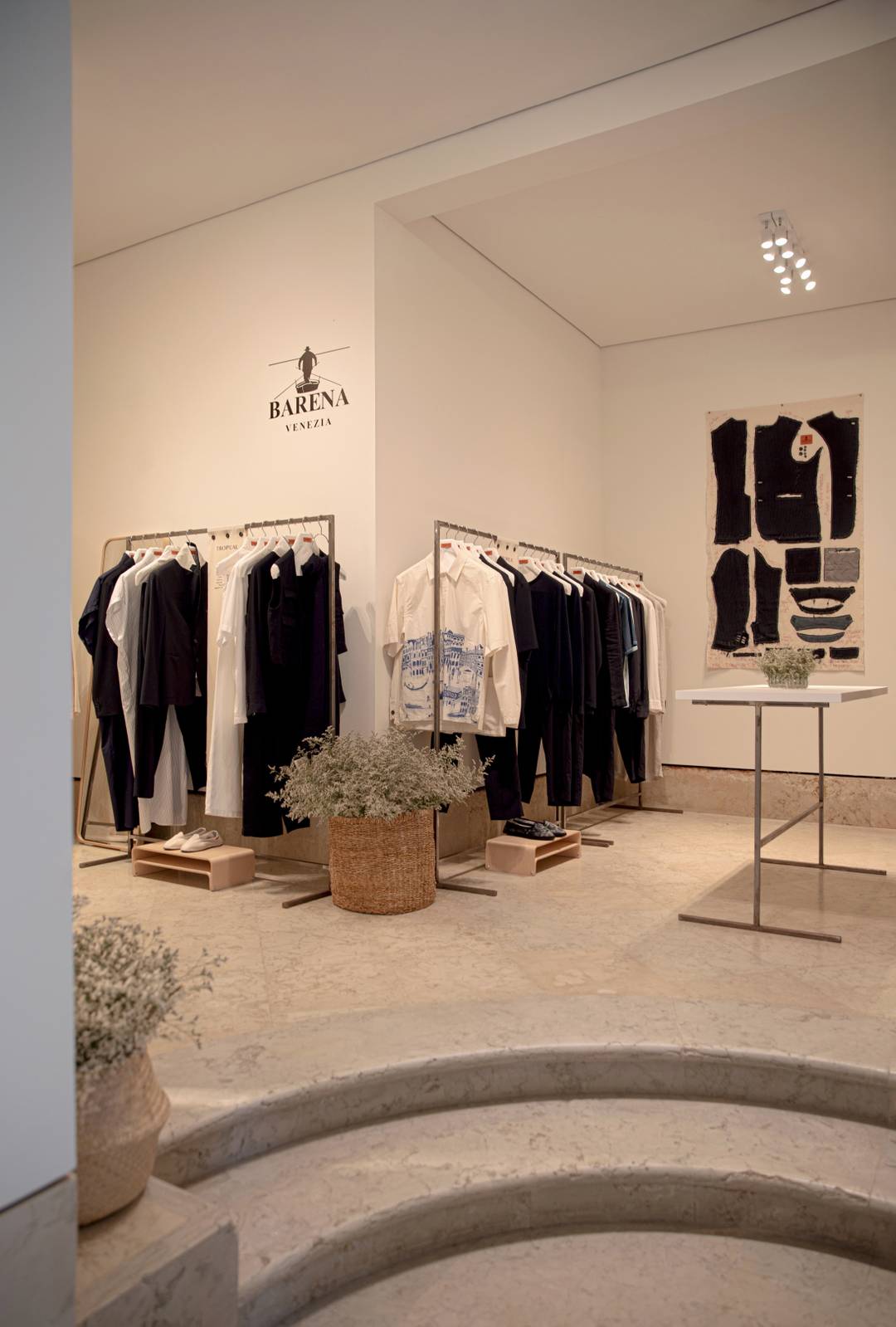 L'ingresso dello store