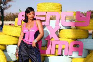 Rihanna presenta su nueva colección Fenty Puma en Coachella