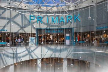 ABF (Primark) anuncia su vuelta al dividiendo y la devolución de 72 millones de libras de ayudas públicas