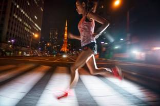 ASICS and World Athletics welcome athletes in the heart of Tokyo to try to break new records at the Tokyo : Speed : Race