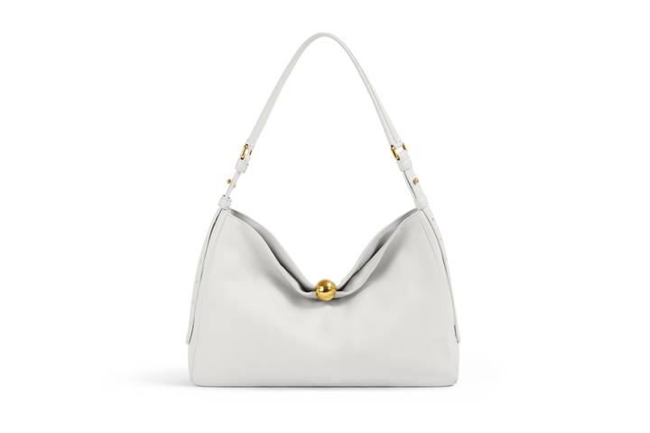 ESSENTIAL 【★cz2535★】新品未使用　FURLA