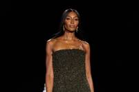 Topmodel Naomi Campbell bei London Fashion Week auf dem Laufsteg