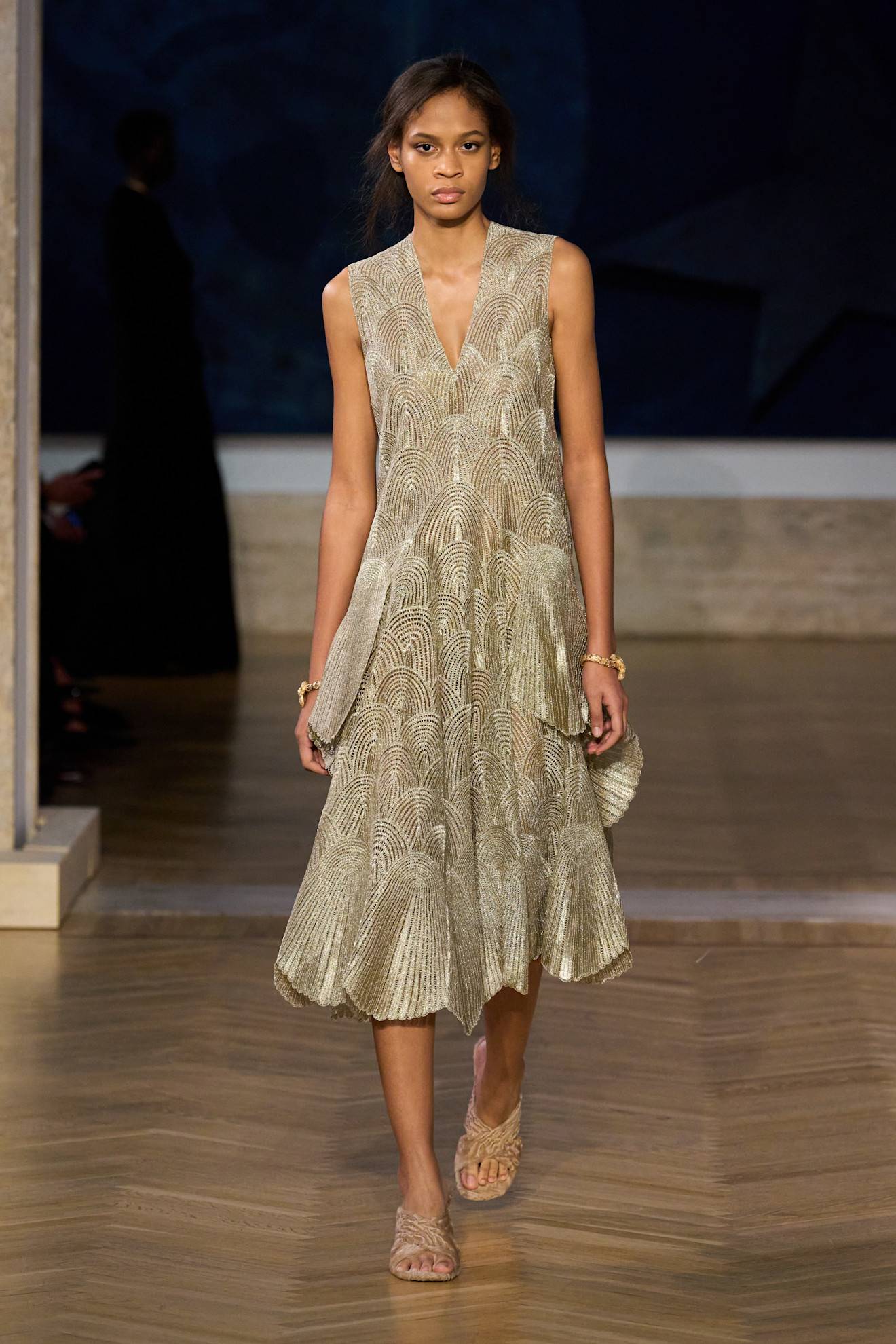 new fashion model dress This Couture Dress Is Made of Hundreds of Glass Bubbles