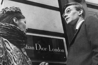 V&A to stage largest Christian Dior exhibition in the UK