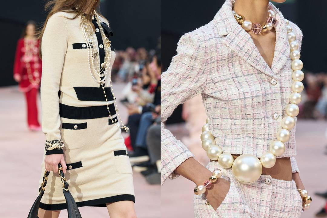 Chanel close up accessories, runway detail, pearls, handbag, luxury. Description: Chanel Fall Winter 2025, Ready to Wear
