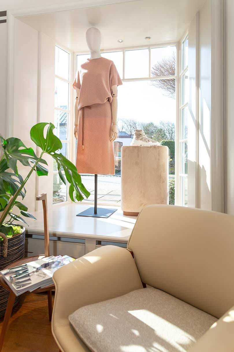 Agnona eröffnet Reetdach-Store auf Sylt