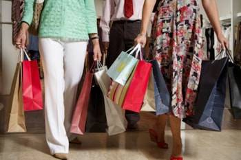 Consumers’ expenditure increase don’t reach economy