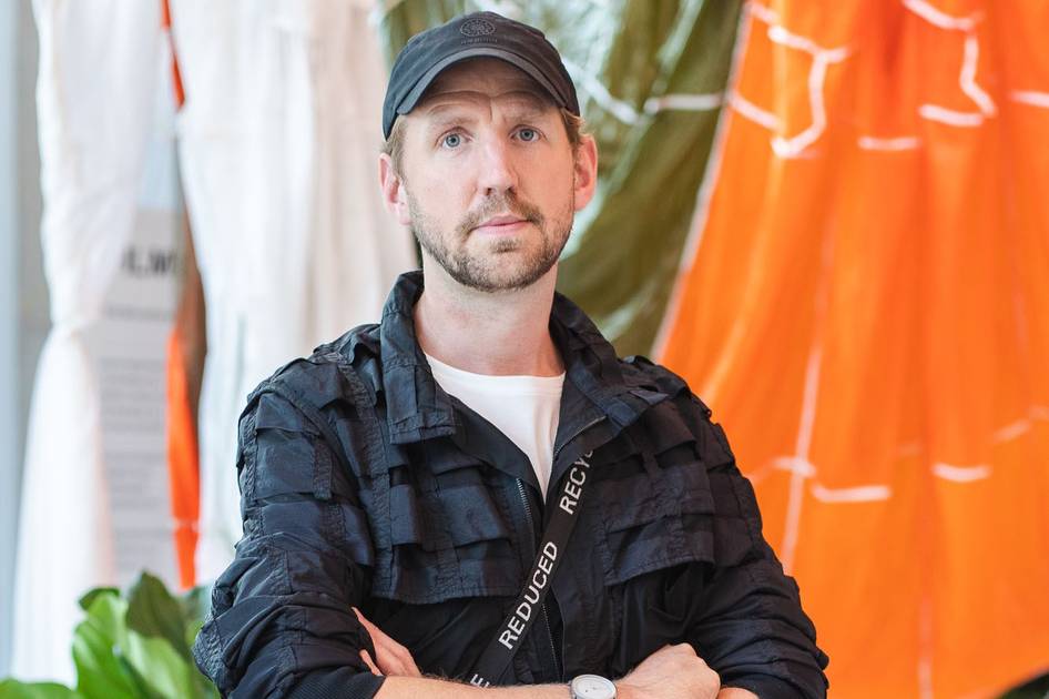 Raeburn moves studios and announces “a new chapter”