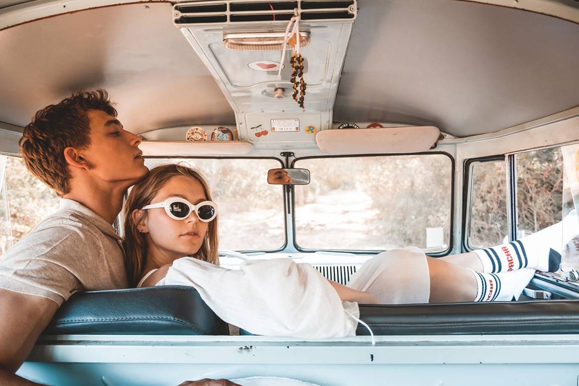 Pacha y Jimmy Lion lanzan una colección cápsula veraniega y de espíritu “hippie”