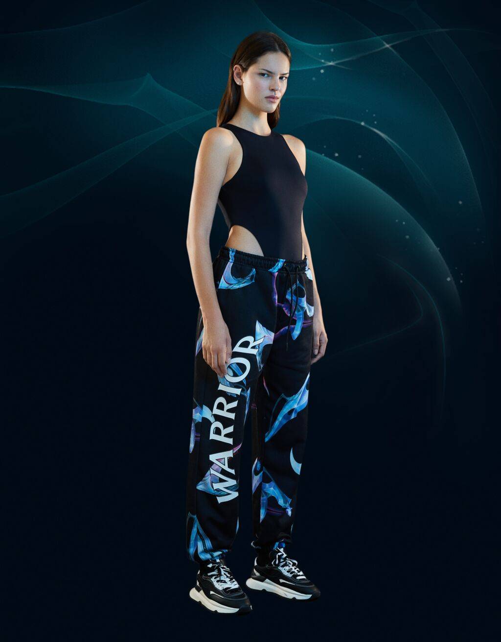 Photo Credits: League of Legends x Bershka. Bershka, página oficial.