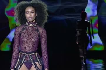 Vídeo: Andrés Sardá reinterpreta con su colección FW22 la Nueva York de los 70 en la MBFWMadrid