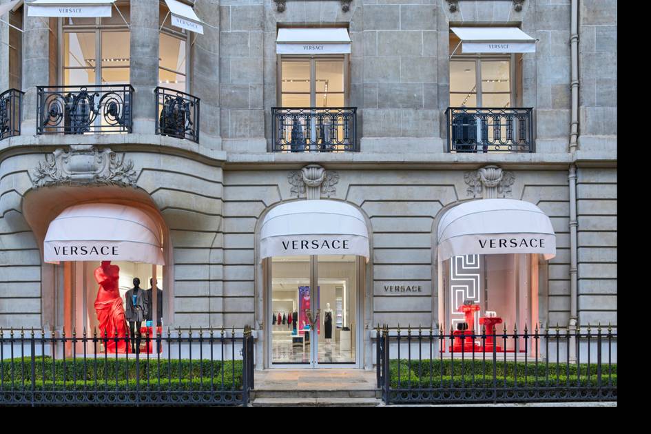 Deal Prada-Versace: voci su finanziamento da 2,5 miliardi euro con Goldman Sachs