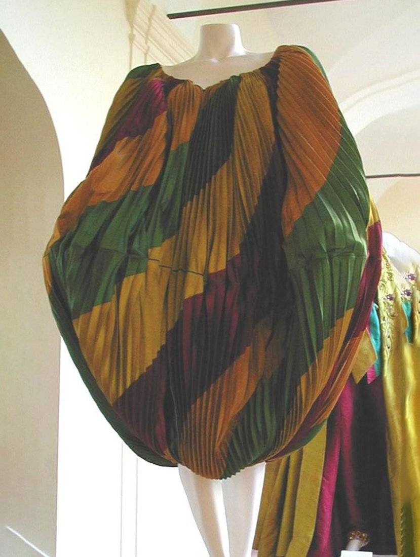 Cappa in shantung  Collezione 700 napoletano di Fausto Sarli