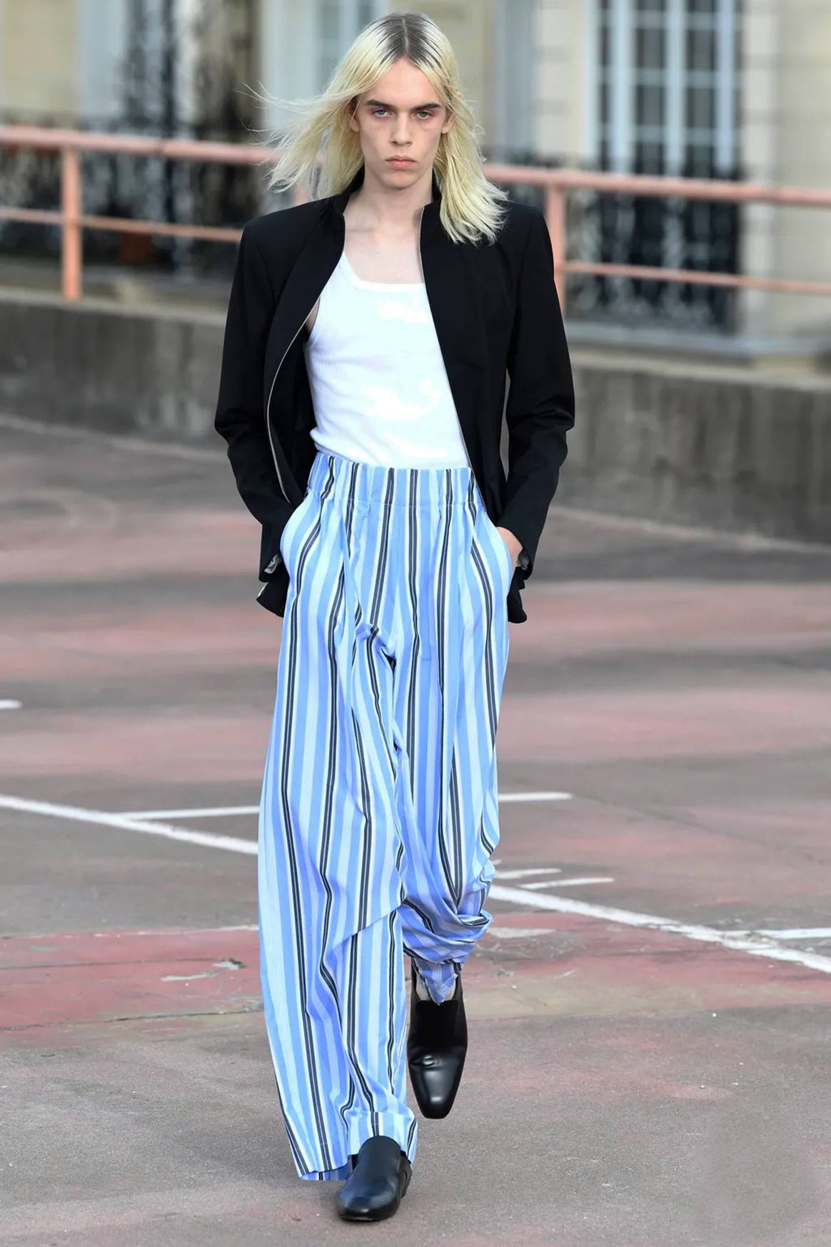 Beeld via: Dries van Noten SS23