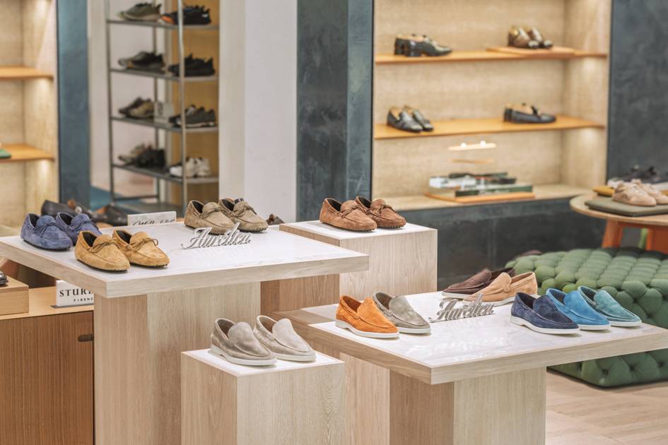 Aurélien Footwear da Rinascente: icone discrete, ora a Roma e Milano