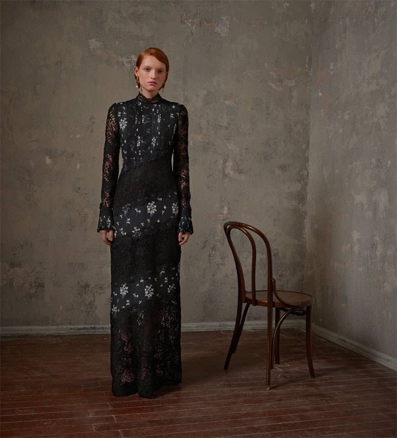 En image : la collaboration H&M x Erdem
