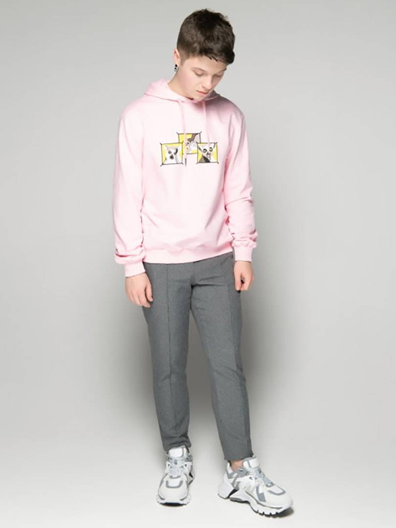 Wildberries и Сколково выпустили подростковую fashion-коллекцию