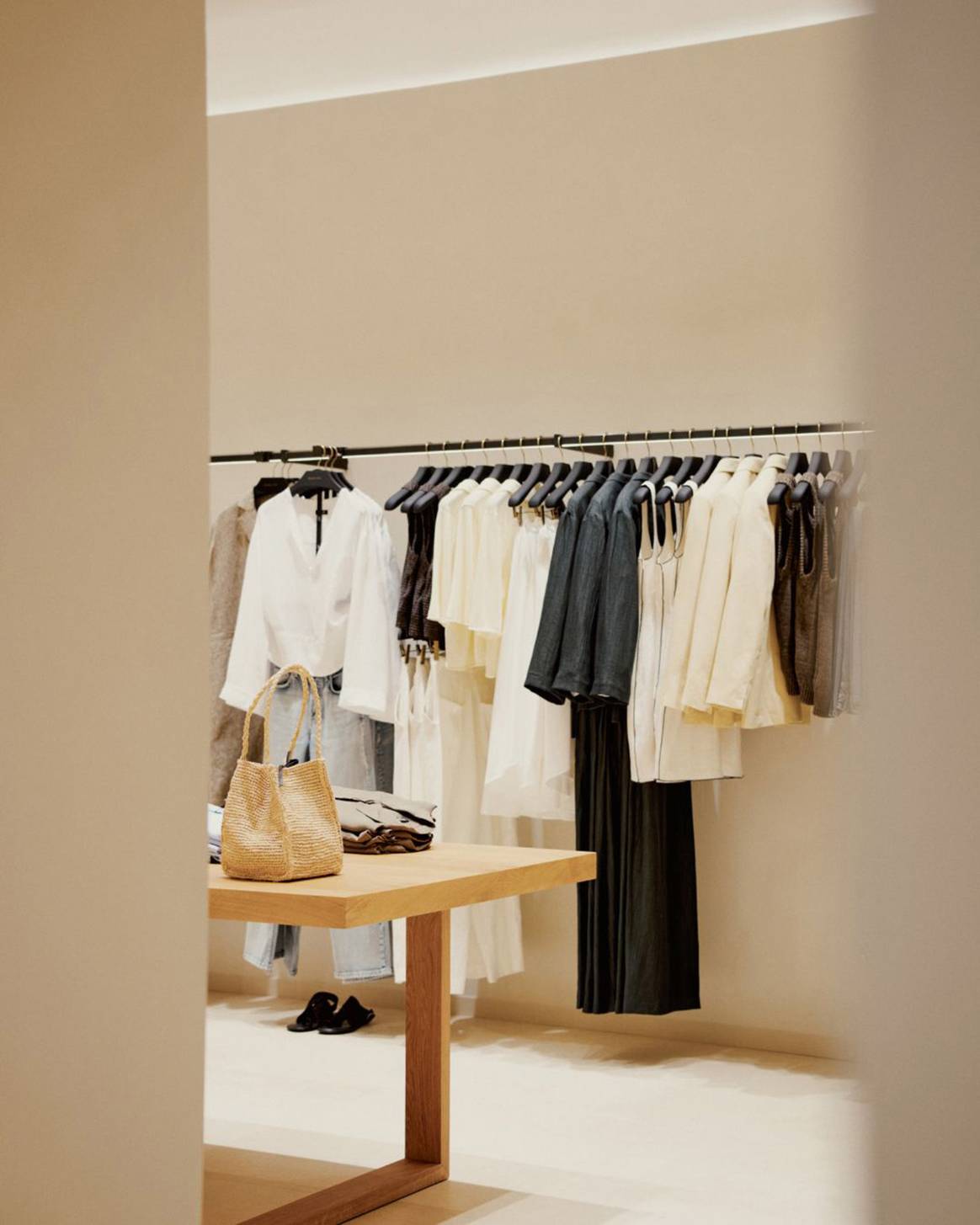 Tienda de Massimo Dutti en el número 315-319 de Oxford Street, Londres (Reino Unido).