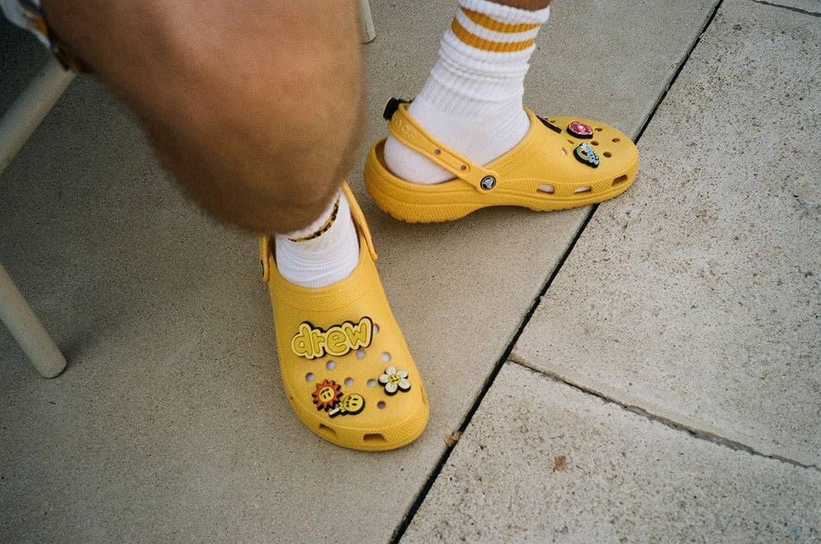 Justin Bieber diseña para Crocs un modelo en edición limitada