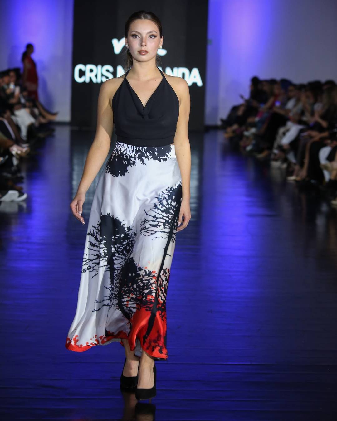 Pasarela Cris Miranda 2025.