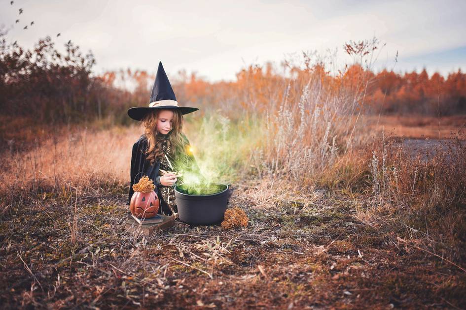 Halloween shopping in the US reaches record high