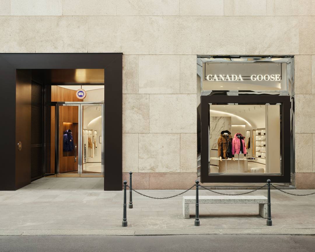 L'esterno del negozio