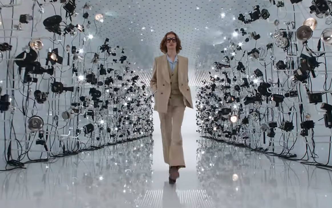 Gucci toca el “aria” por su centenario con un “elogio al aire” y homenajes a su legado, a Balenciaga y a Tom Ford
