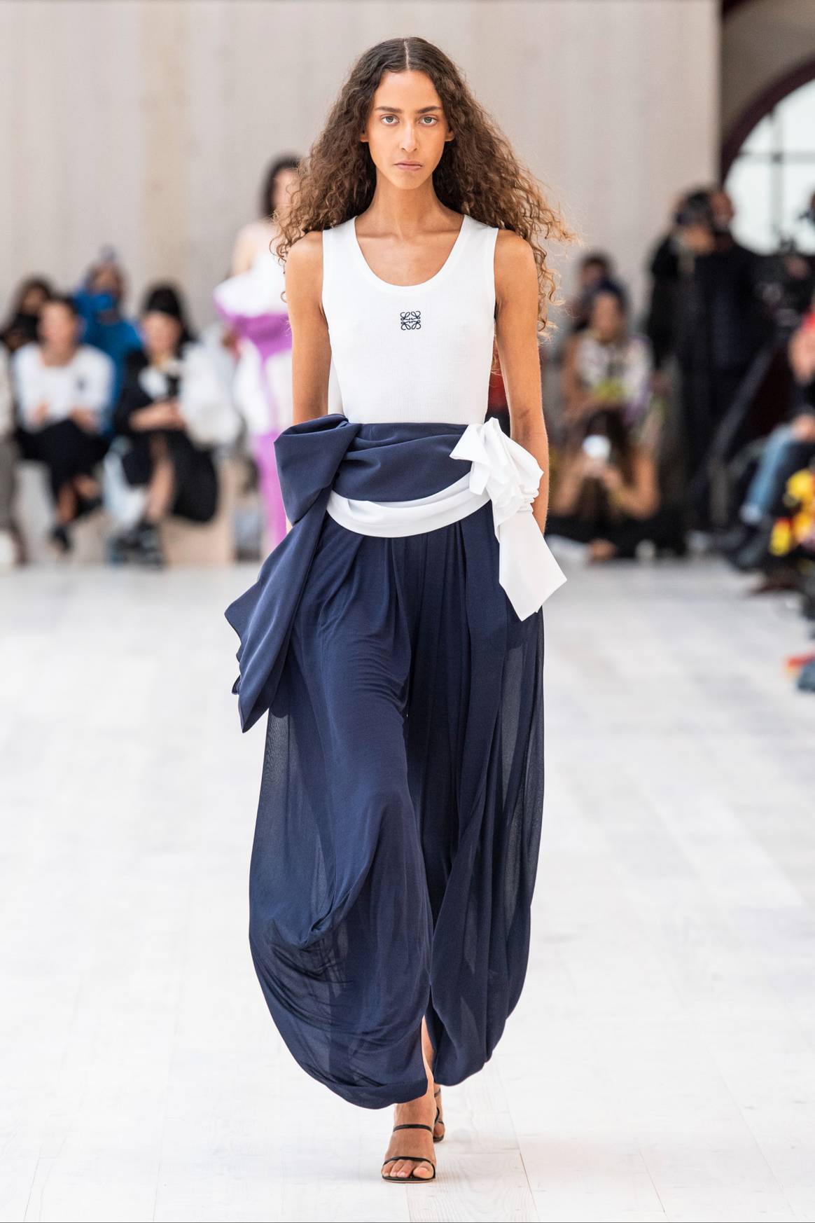 Loewe ss22/ look 45