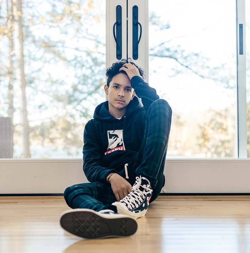 Evan Sharma : le créateur âgé de 15 ans s'attaque au monde du streetwear