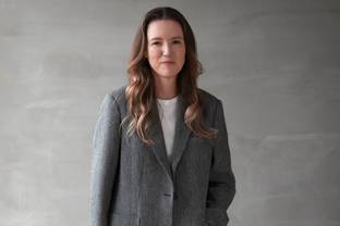 Clare Waight Keller wordt algemene creatief directeur Uniqlo