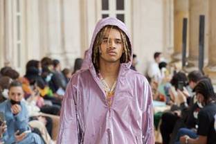 Vidéo: La collection SS22 de Bluemarble à PFW