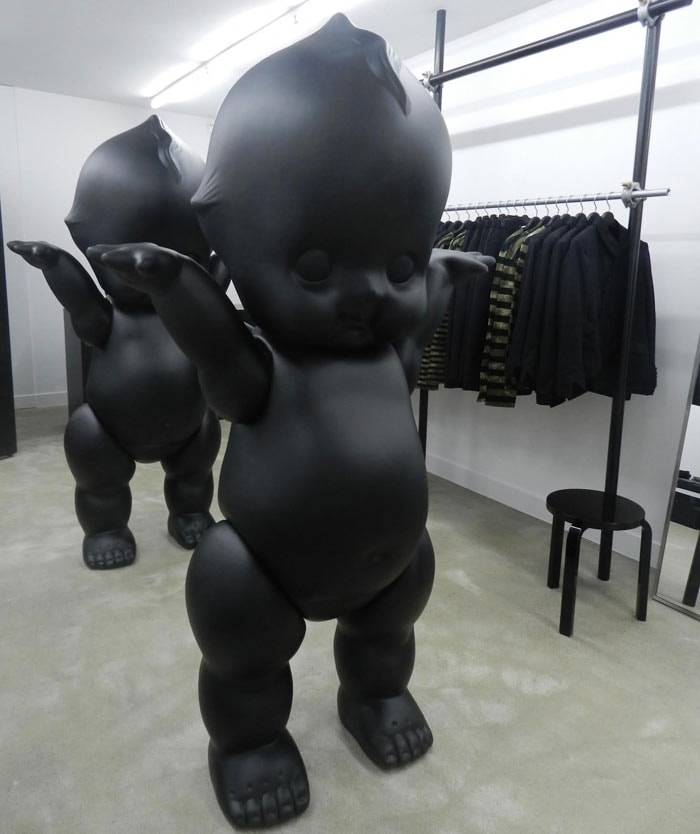 Kijken: dit is de nieuwe Black store van Comme des Garçons in Amsterdam