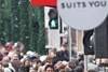 Shoppers brave cold and hit the high street