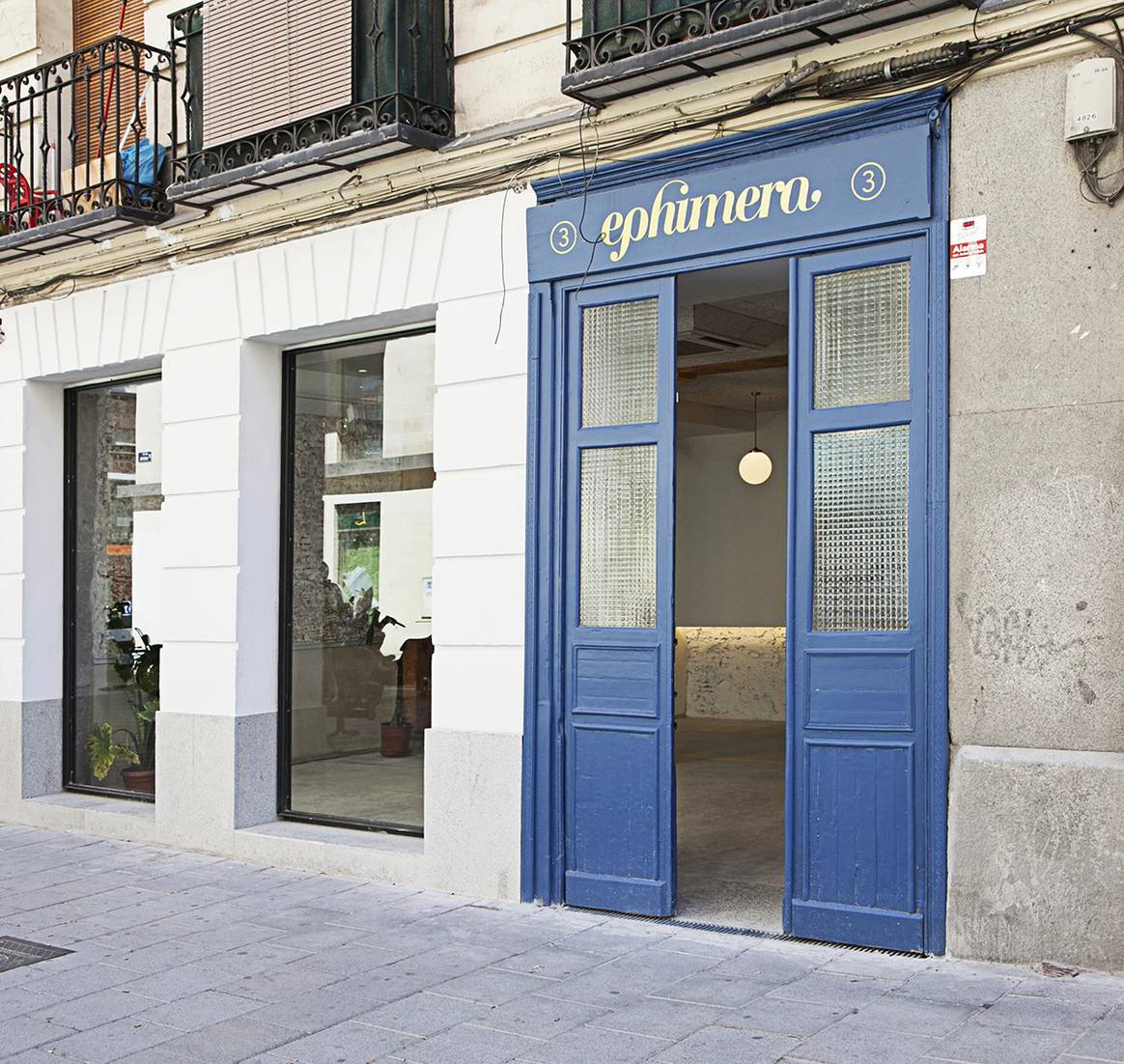 Photo Credits: Espacio Ephimera, en el número 3 de la calle de Sandoval de Madrid.