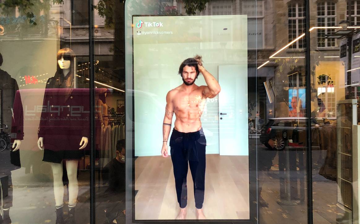 C&A debuteert 'Tiktok etalage' in België