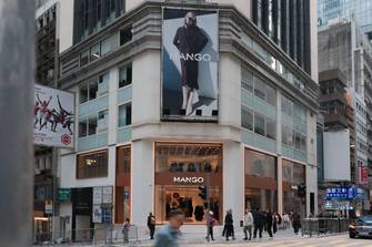 Mango vuelve a poner sus ojos en China y abre “flagship” en Hong Kong