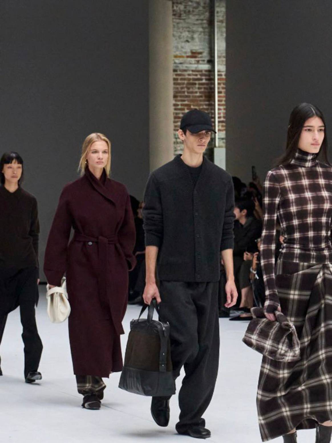 Cos Fall 2025 collection designed by Karin Gustafsson. Show at New York Fashion Week, September 2025.
