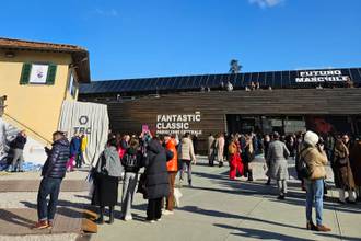 Pitti Uomo: un escaparate donde el denim y las zapatillas se combinan con propuestas femeninas