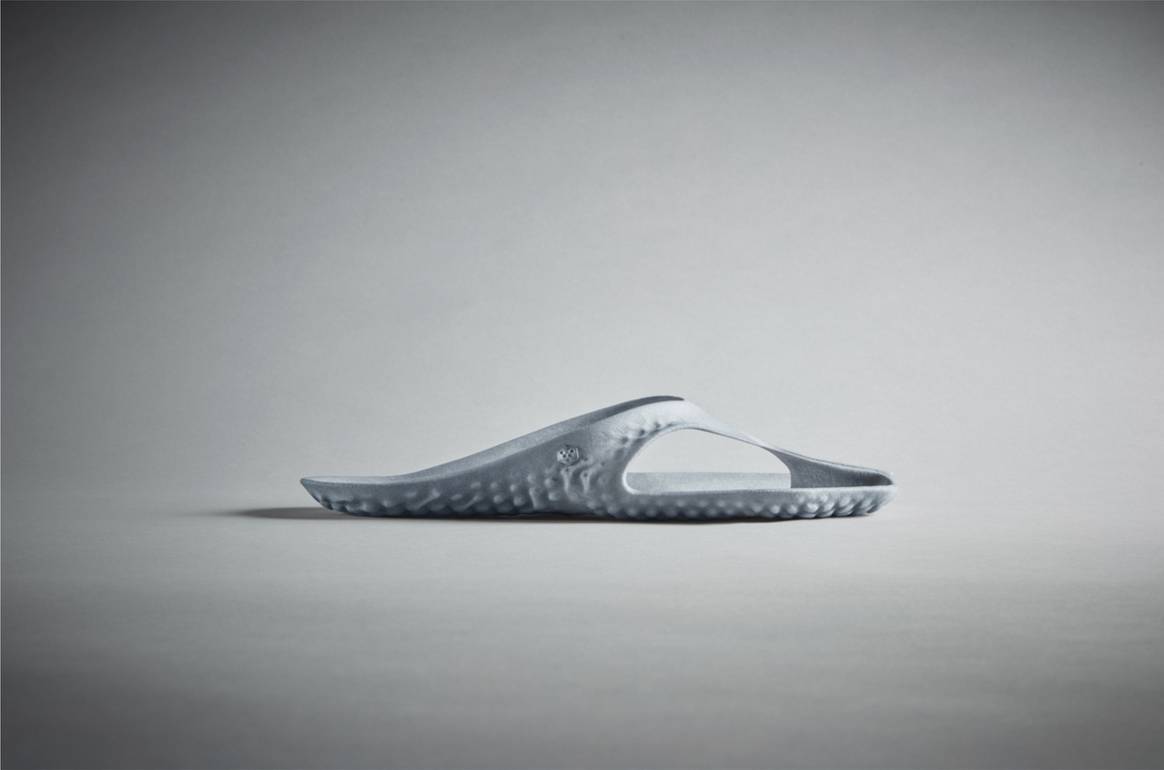 Vivobarefoot VivoBiome Tabi Gen 01 sandal