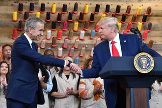 Trump recibe en la Casa Blanca al jefe del gigante del lujo LVMH