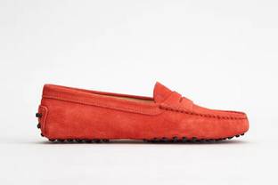 JW Anderson запустил продажи дебютной коллекции кроссовок
